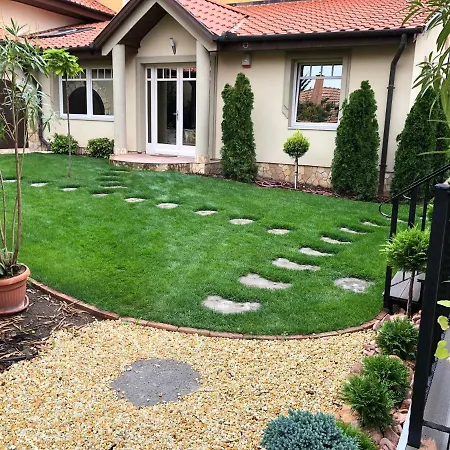 アパート Vino エゲル