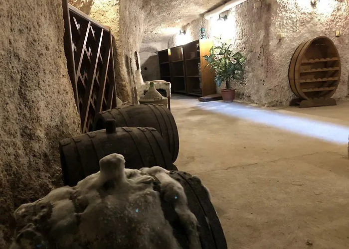 アパート Vino エゲル